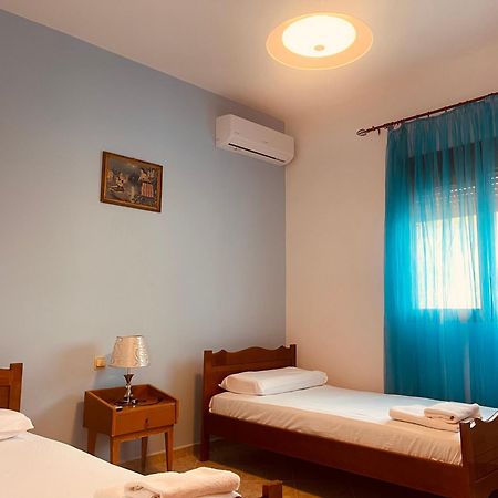 Comfort Guest Rooms Vila Hm Sarandë Exterior foto