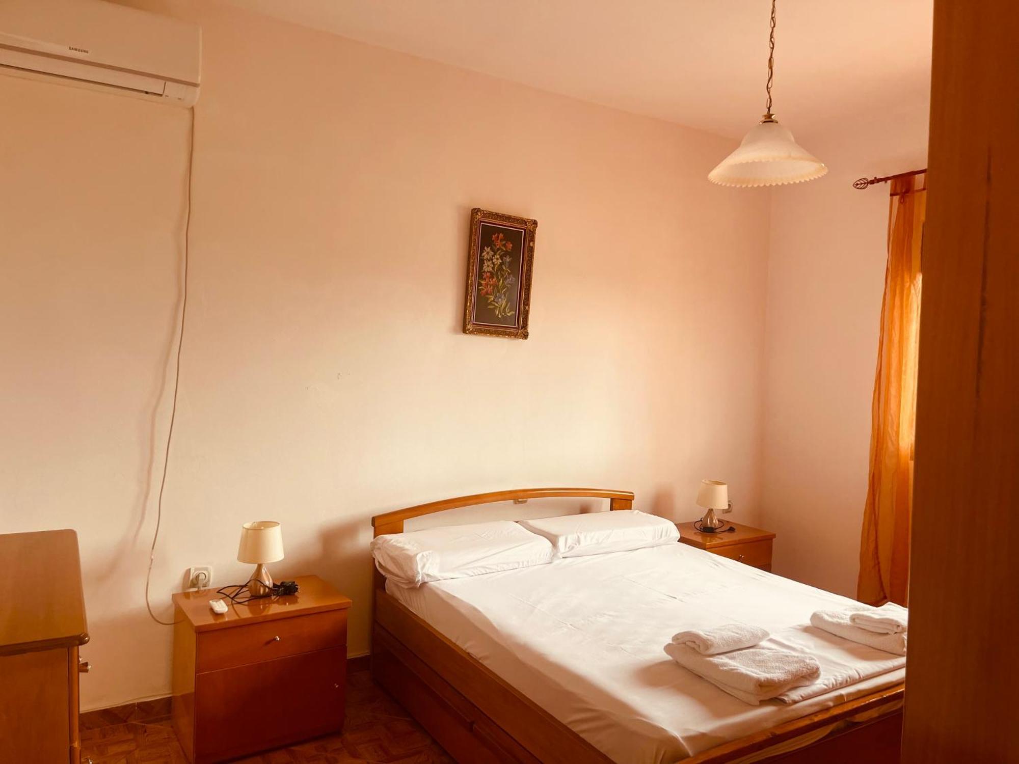Comfort Guest Rooms Vila Hm Sarandë Exterior foto